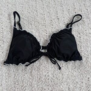 NWOT Wild Fable Black and White Ruffled Bikini